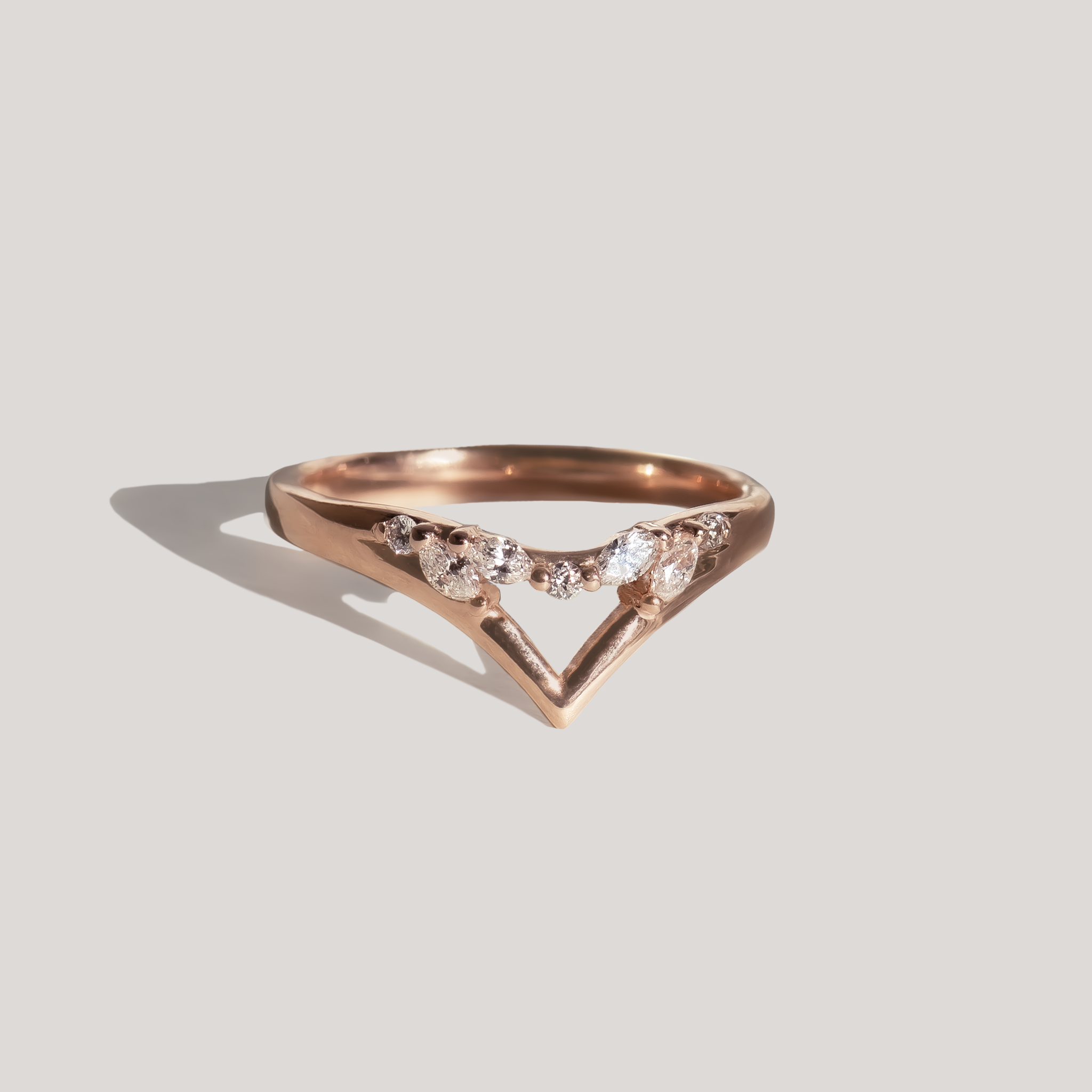 diamond contour wedding ring