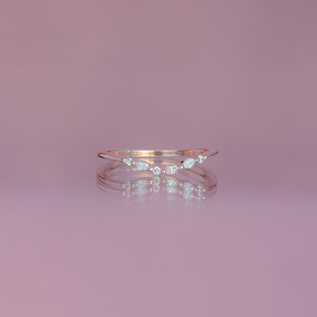 curved wedding band