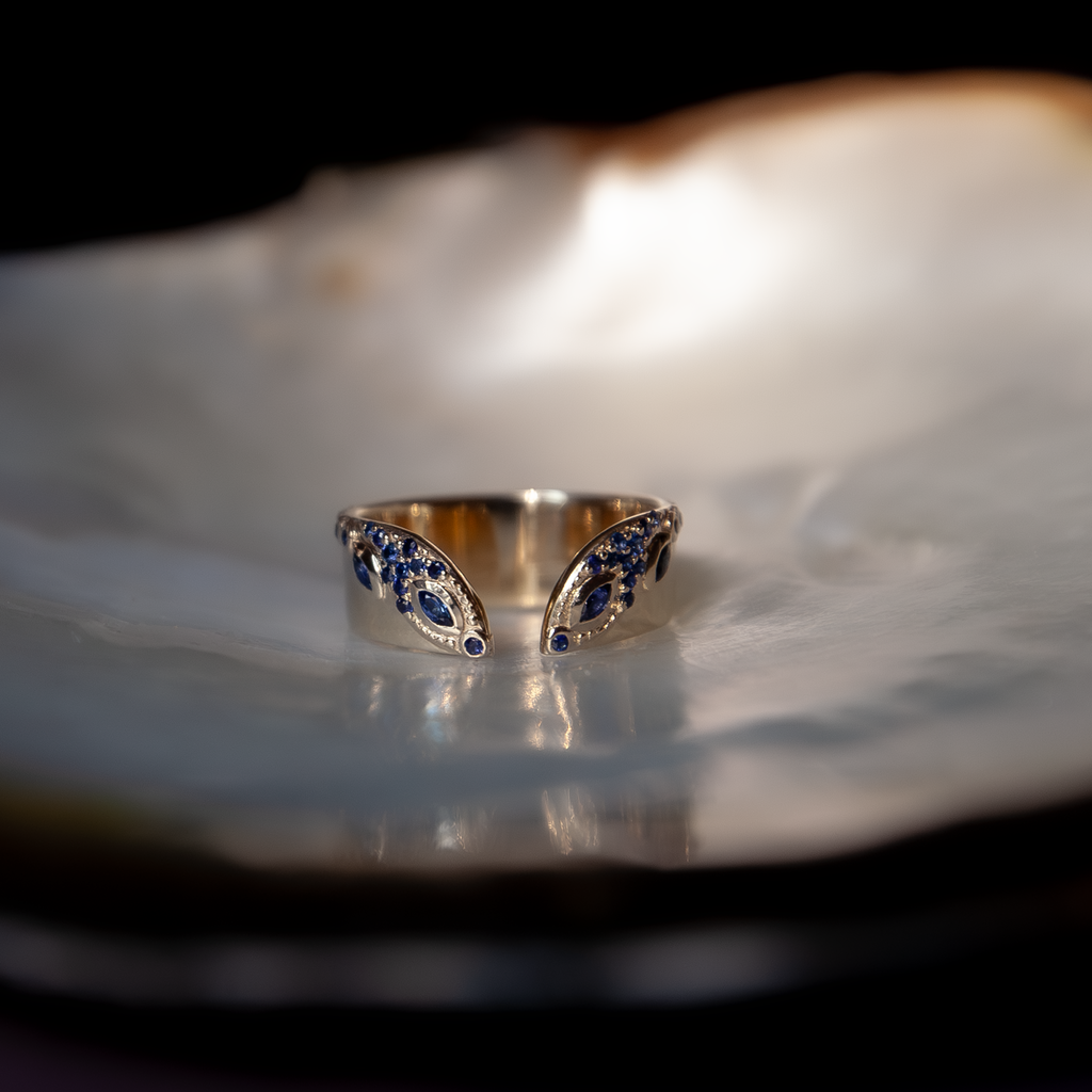 Blue sapphire wedding ring