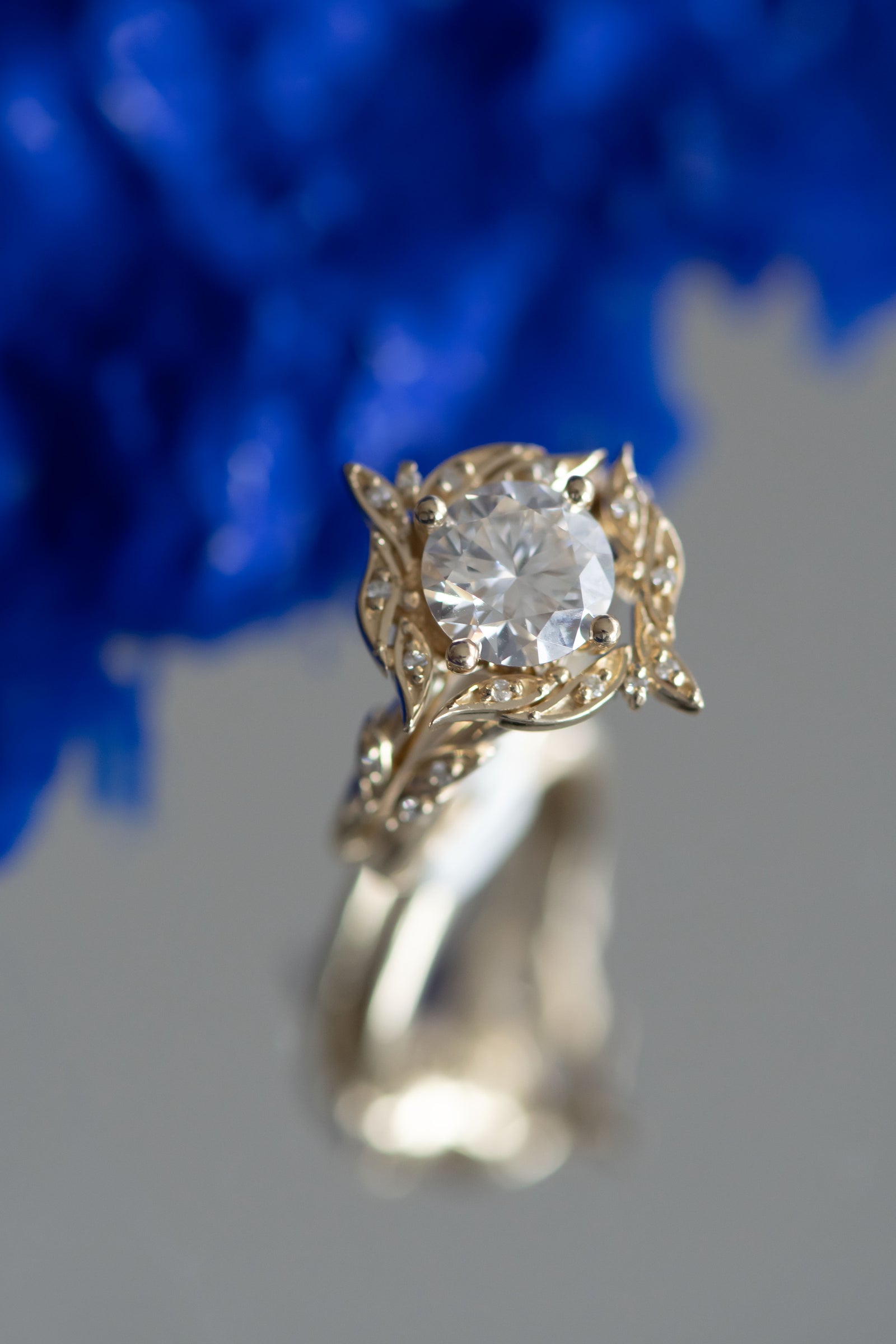 Round diamond floral engagement ring 14k