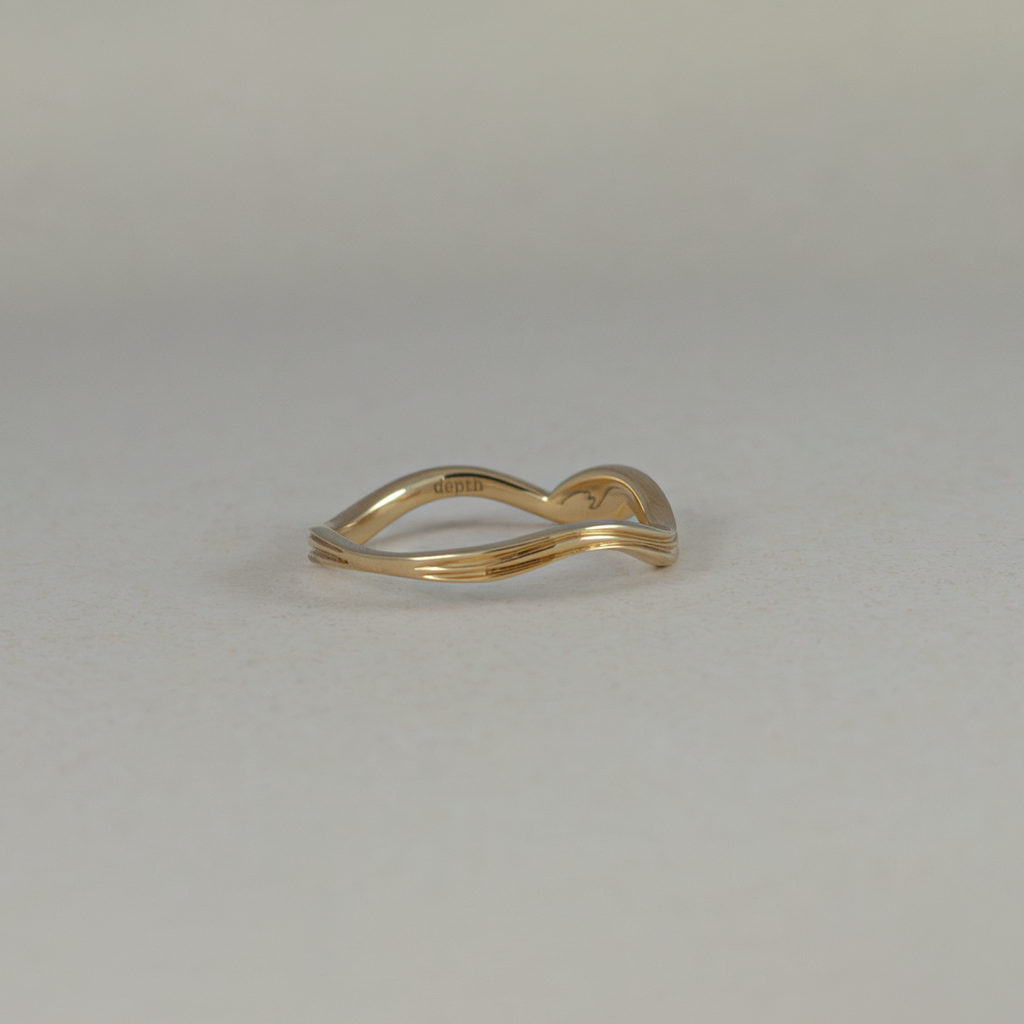 gold wave ring