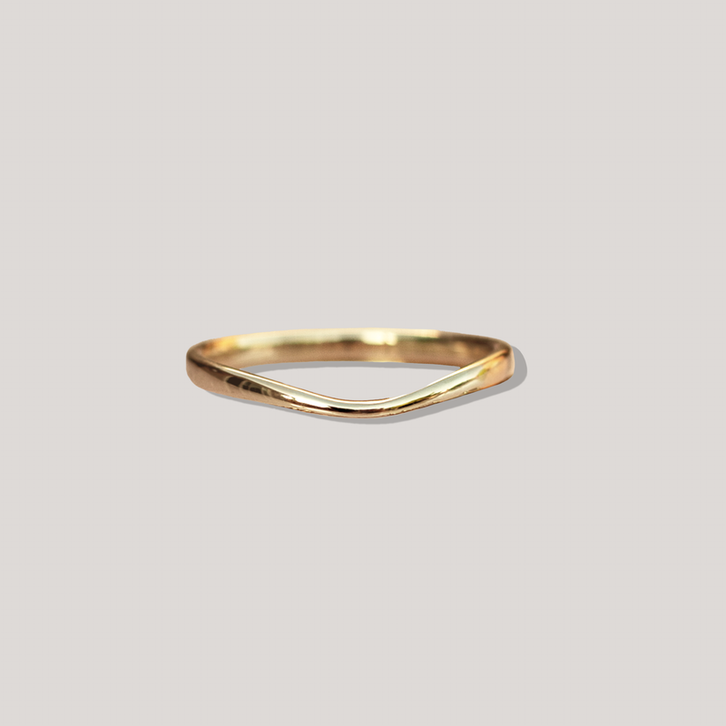 gold contour wedding ring