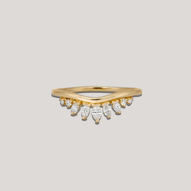 white diamond contour ring